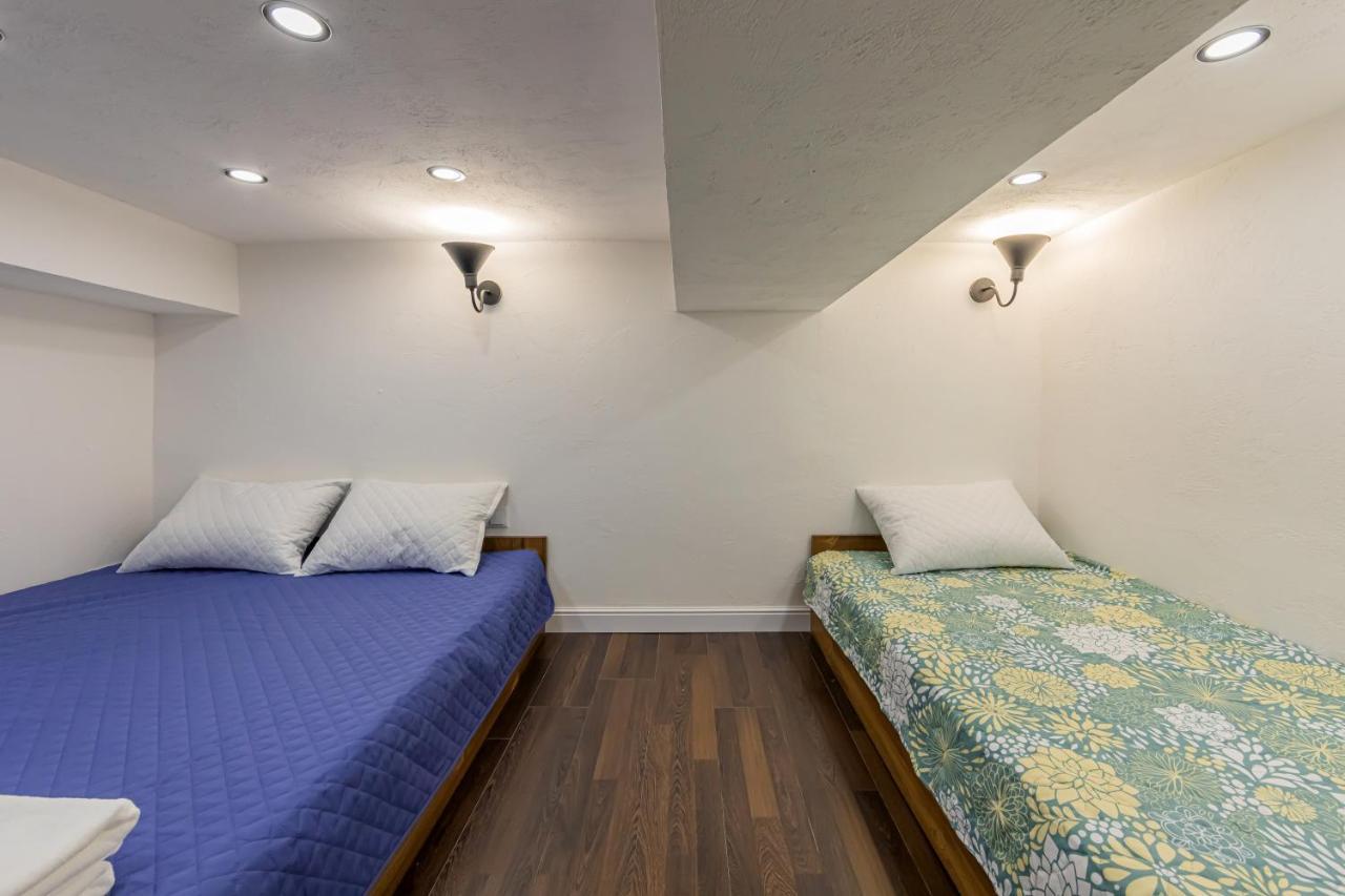 Kyiv Saksahanskoho Apart Hotel Экстерьер фото